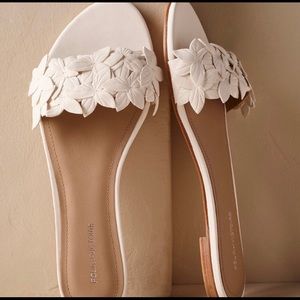 BHLDN pour le victoire White bridal “Lani” sandals